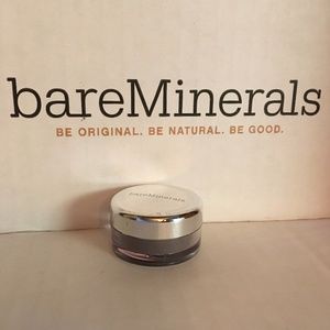 BareMinerals Eyeshadow “Velvet Charcoal”